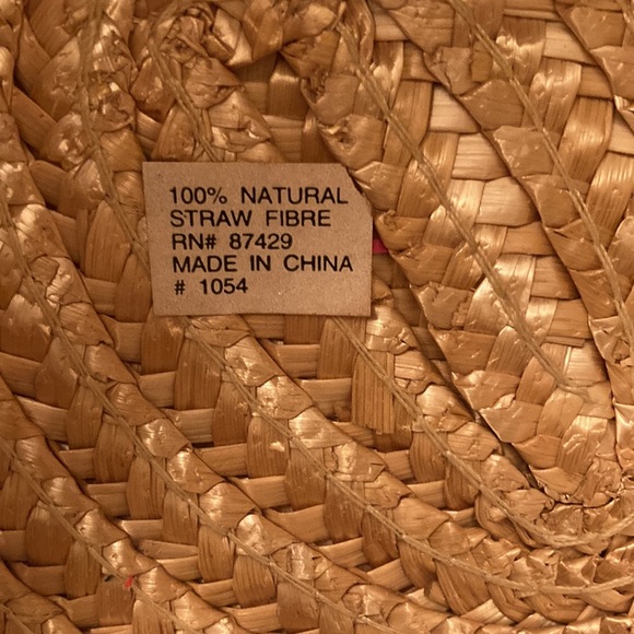 Straw Hat with Pink bow and trim - Picture 5 of 9